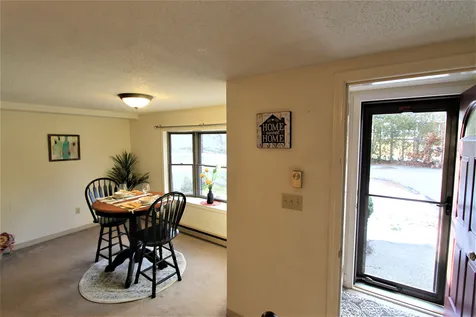 5a Bass Street Newmarket NH 03857