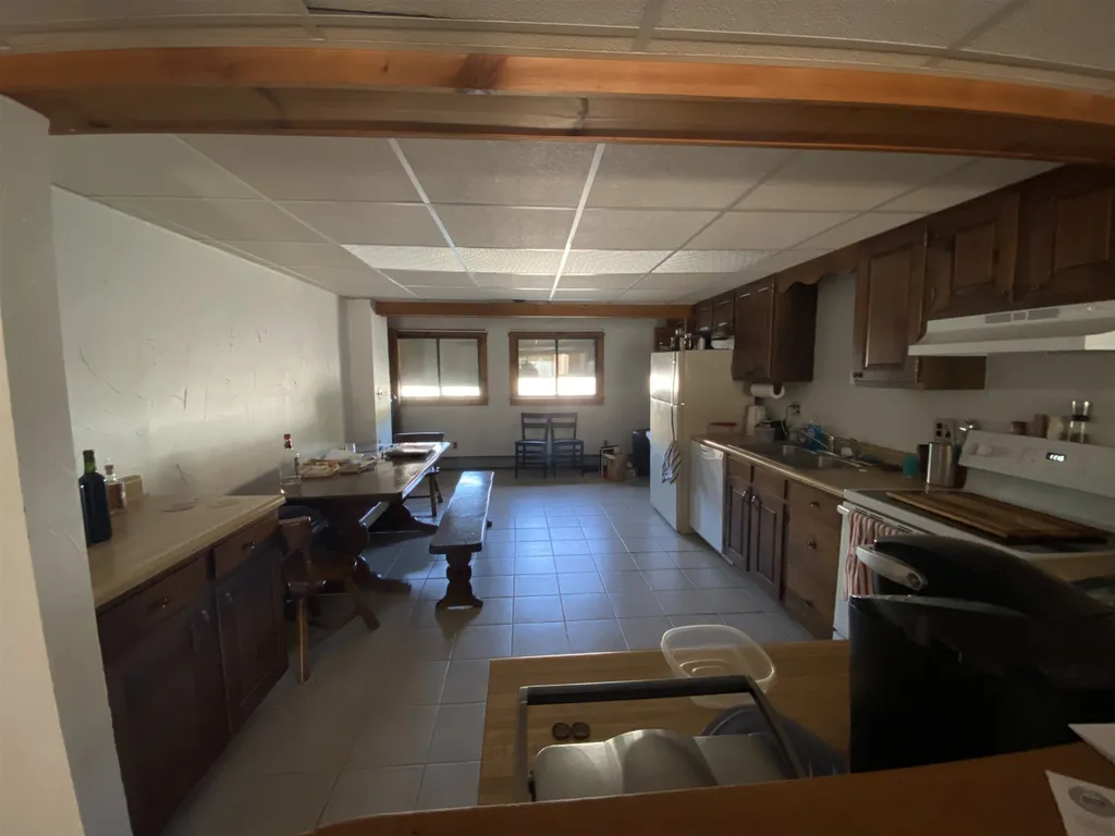 894 County Road New London NH 03257