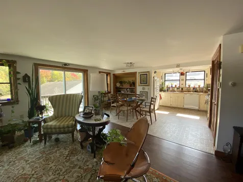 894 County Road New London NH 03257