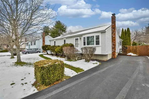 48 Roseanne Lane Manchester NH 03103
