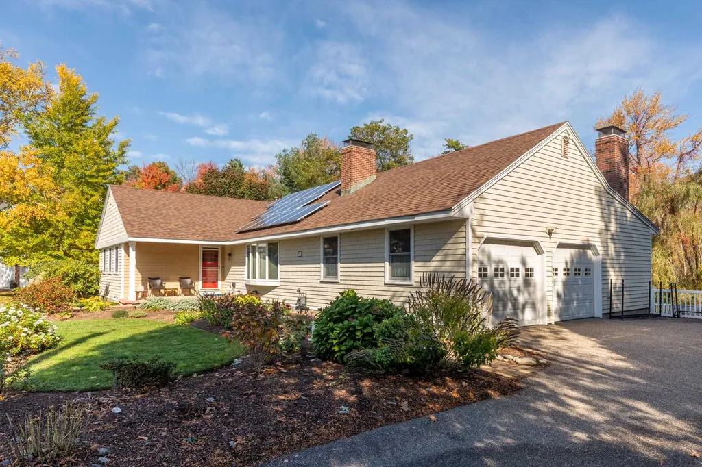 51 Carolan Avenue Hampton NH 03842