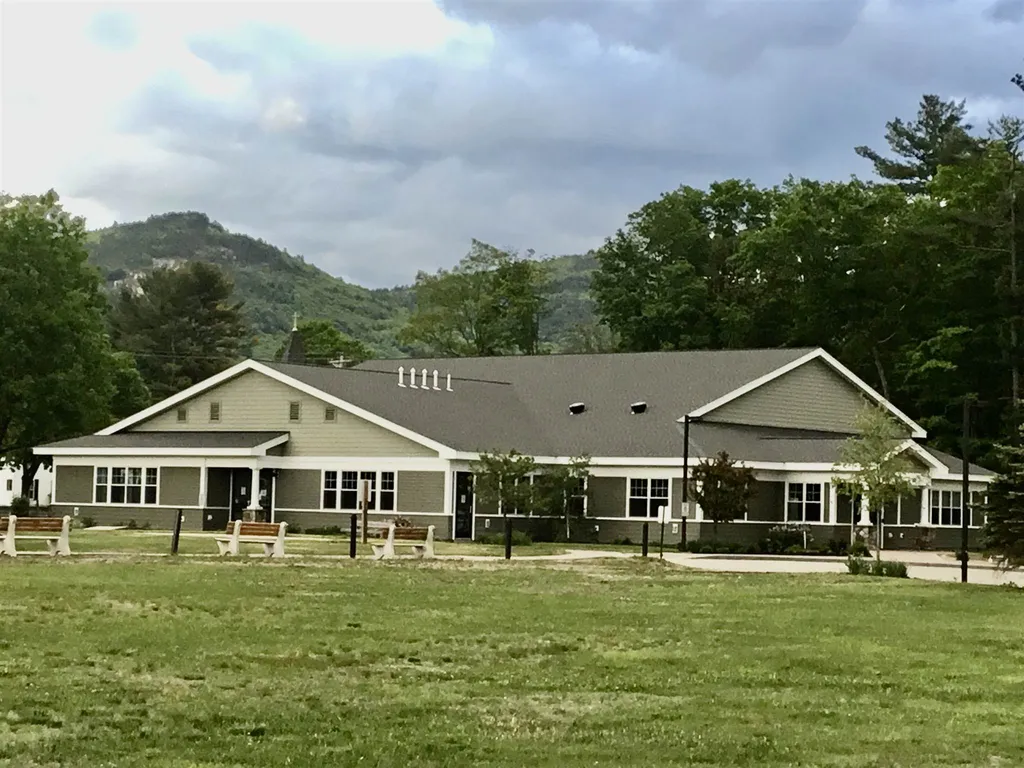 25 Hawk Road Conway NH 03860