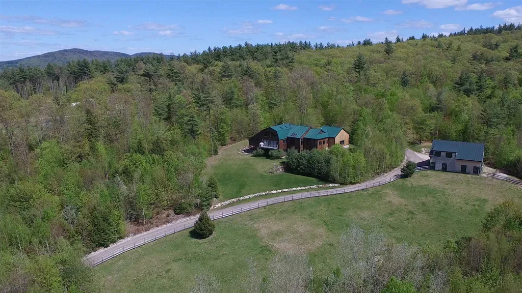 1519 Stark Road Conway NH 03813