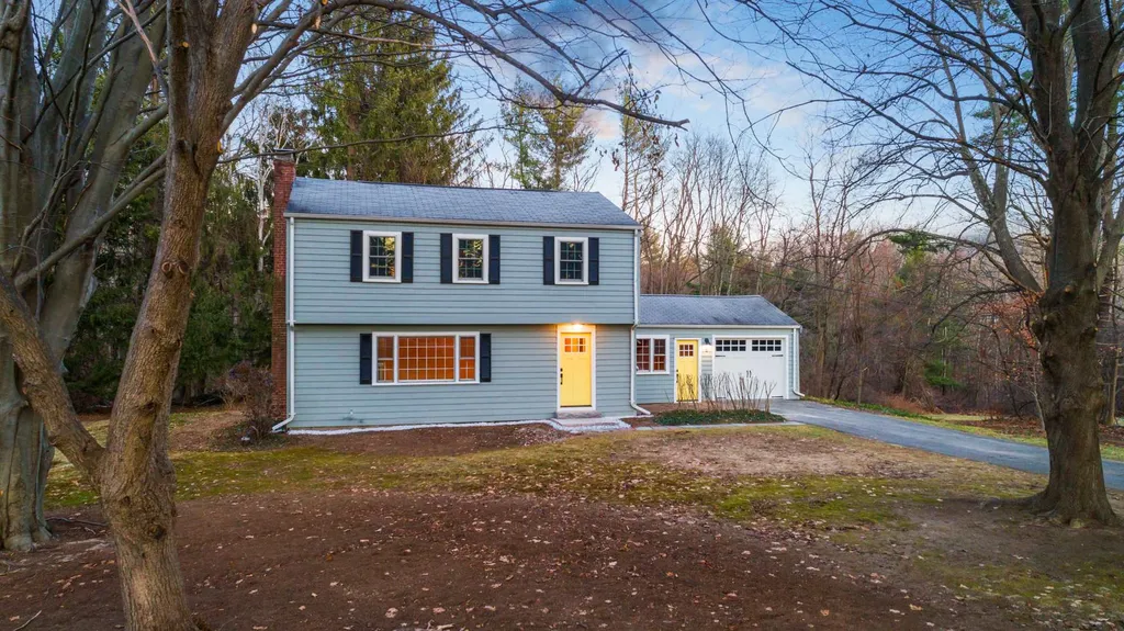 6 Robie Lane Atkinson NH 03811