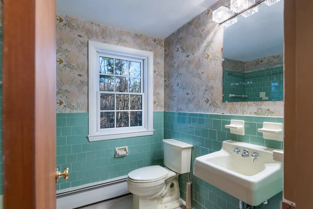 6 Robie Lane Atkinson NH 03811