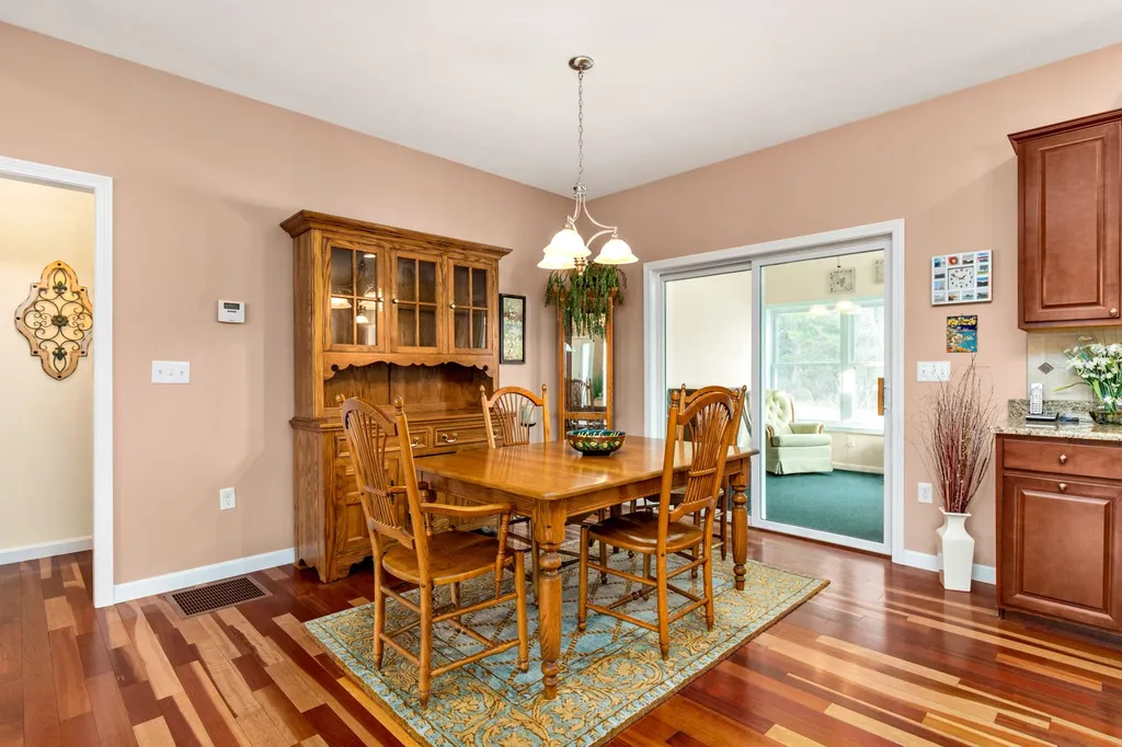 36 Gladiola Way Dover NH 03820