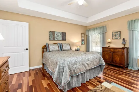 36 Gladiola Way Dover NH 03820