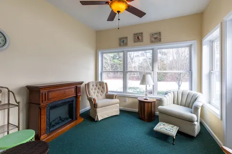 36 Gladiola Way Dover NH 03820