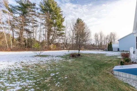 36 Gladiola Way Dover NH 03820