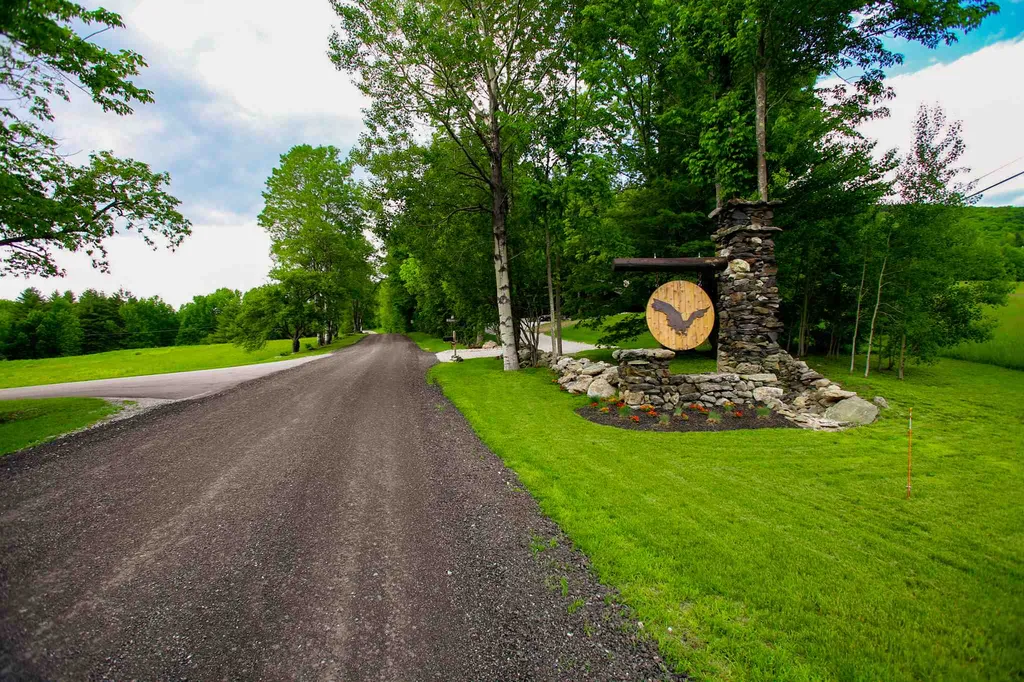 868 Maple Hill Rochester VT 05767