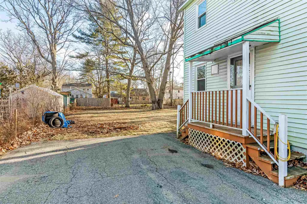 85 Woodbury Road Burlington VT 05408