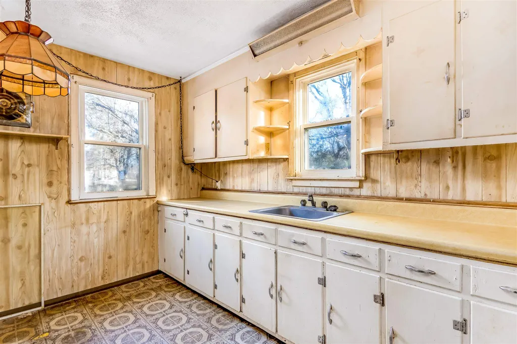 85 Woodbury Road Burlington VT 05408