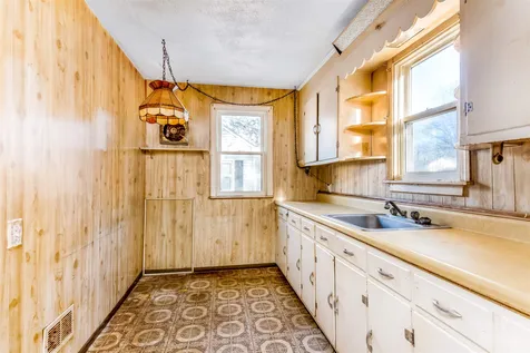 85 Woodbury Road Burlington VT 05408