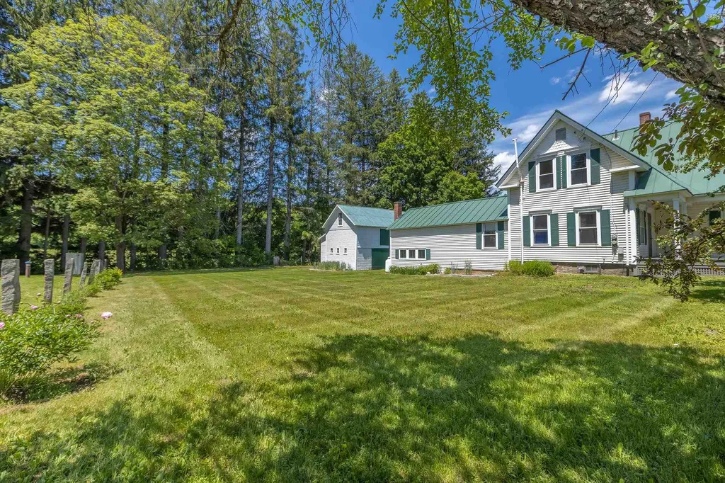 1104 West Woodstock Road Woodstock VT 05091