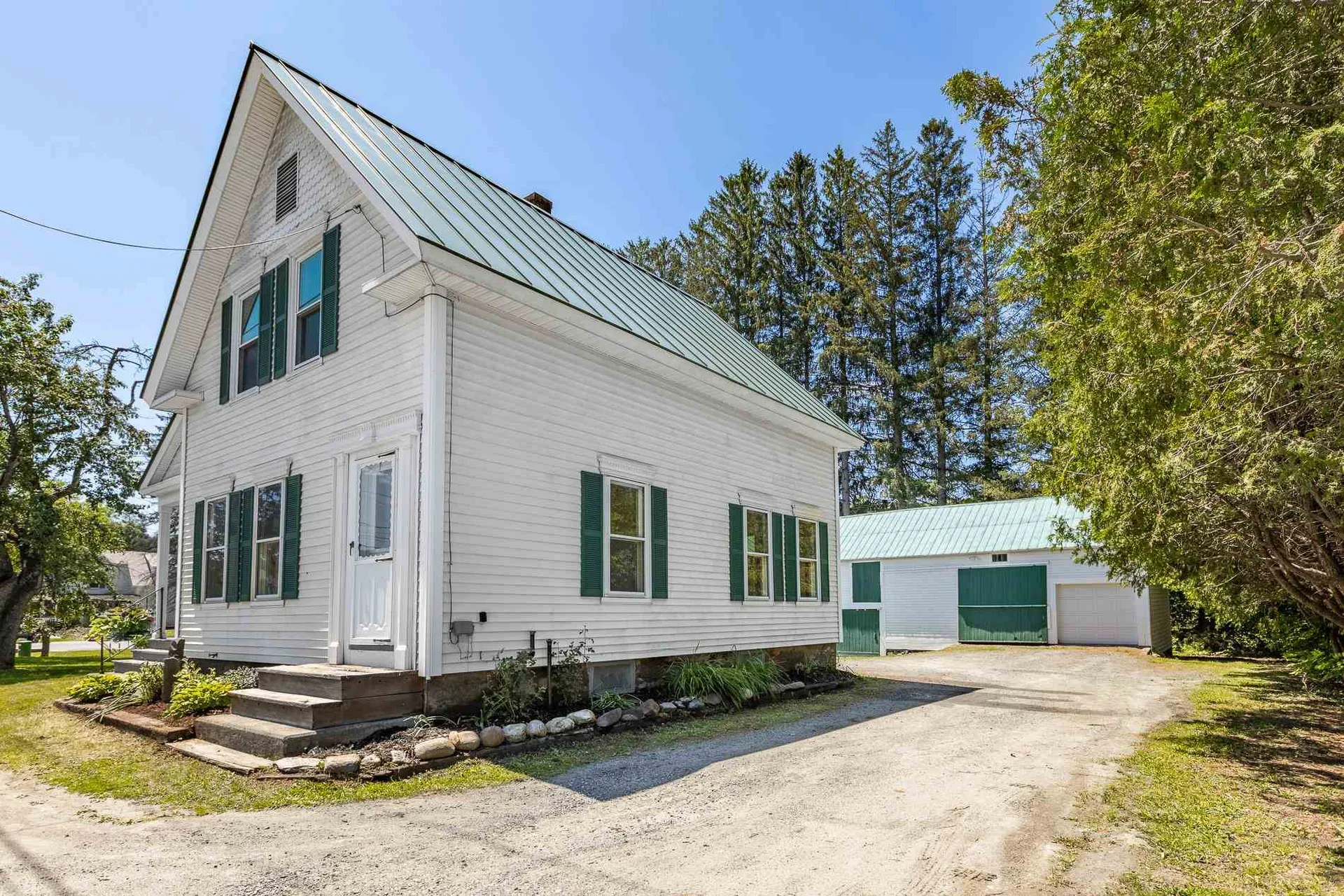 1104 West Woodstock Road Woodstock VT 05091