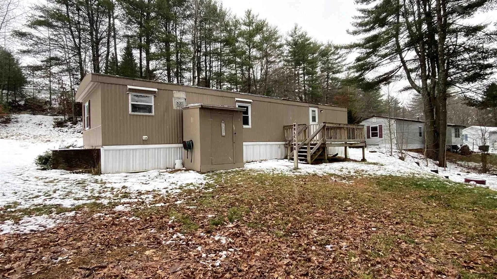 17 Holiday Lane Belmont NH 03220