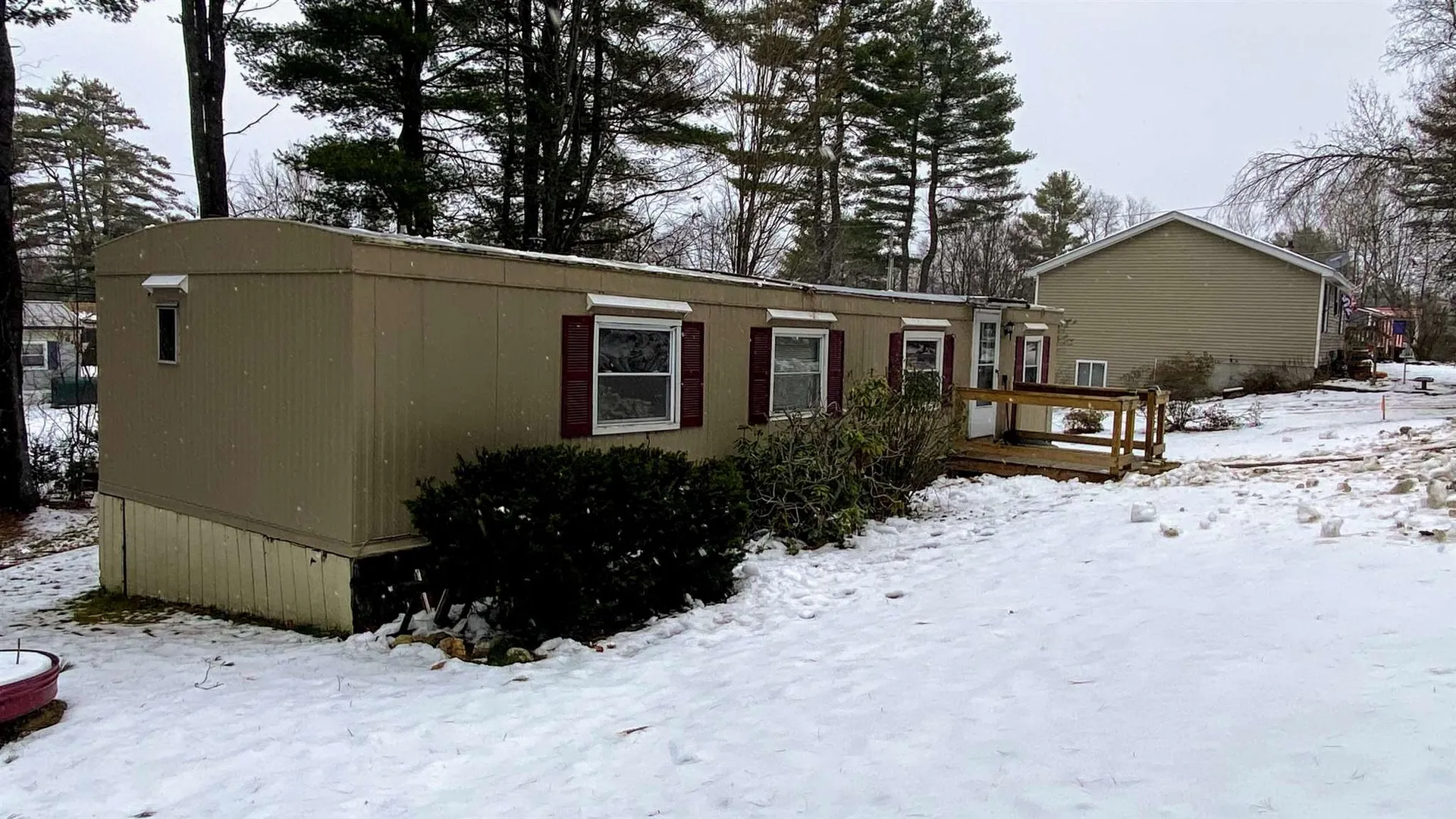 17 Holiday Lane Belmont NH 03220