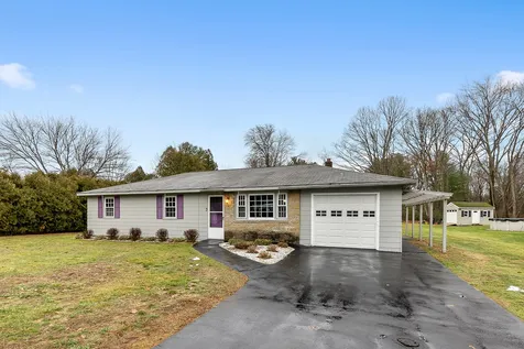 3 Green Acre Drive Salem NH 03079