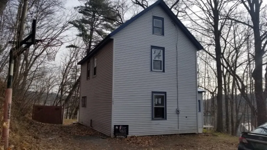 103 Leaf Court Hartford VT 05001