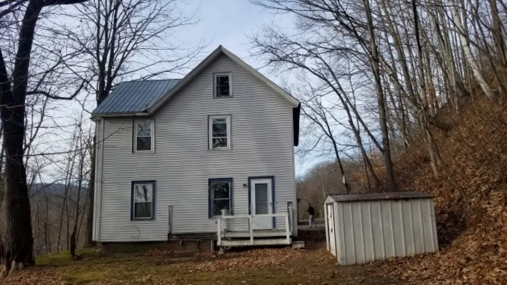 103 Leaf Court Hartford VT 05001