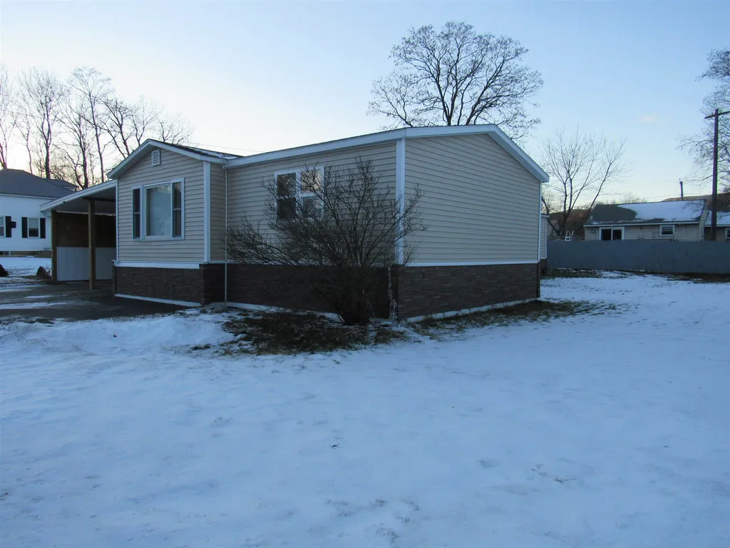 6 Frazer Street Gorham NH 03581