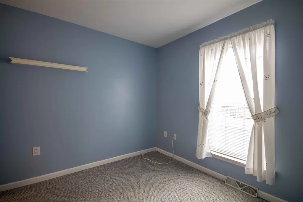 28 Shilah Drive Derry NH 03038
