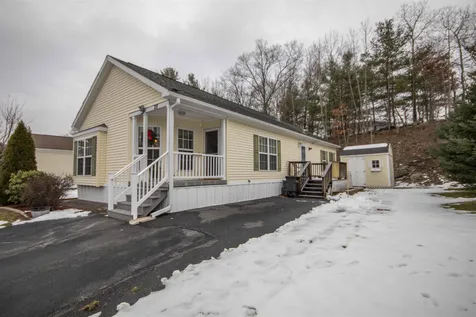 28 Shilah Drive Derry NH 03038
