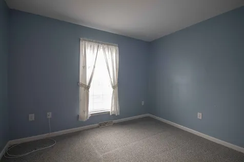 28 Shilah Drive Derry NH 03038