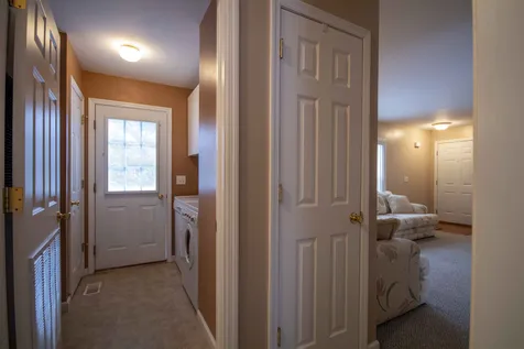 28 Shilah Drive Derry NH 03038