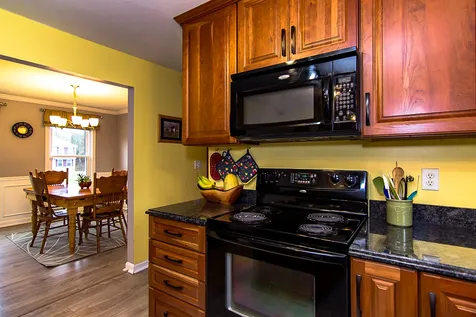 23 Fairway Drive Franklin NH 03235
