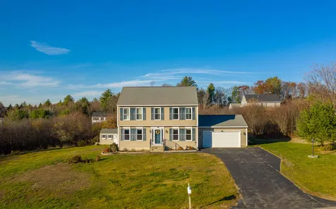 23 Fairway Drive Franklin NH 03235