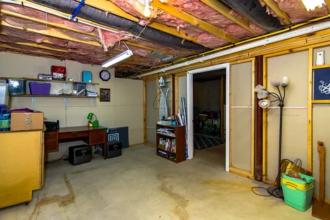 23 Fairway Drive Franklin NH 03235