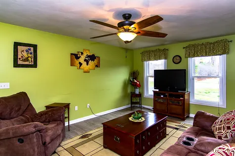 23 Fairway Drive Franklin NH 03235