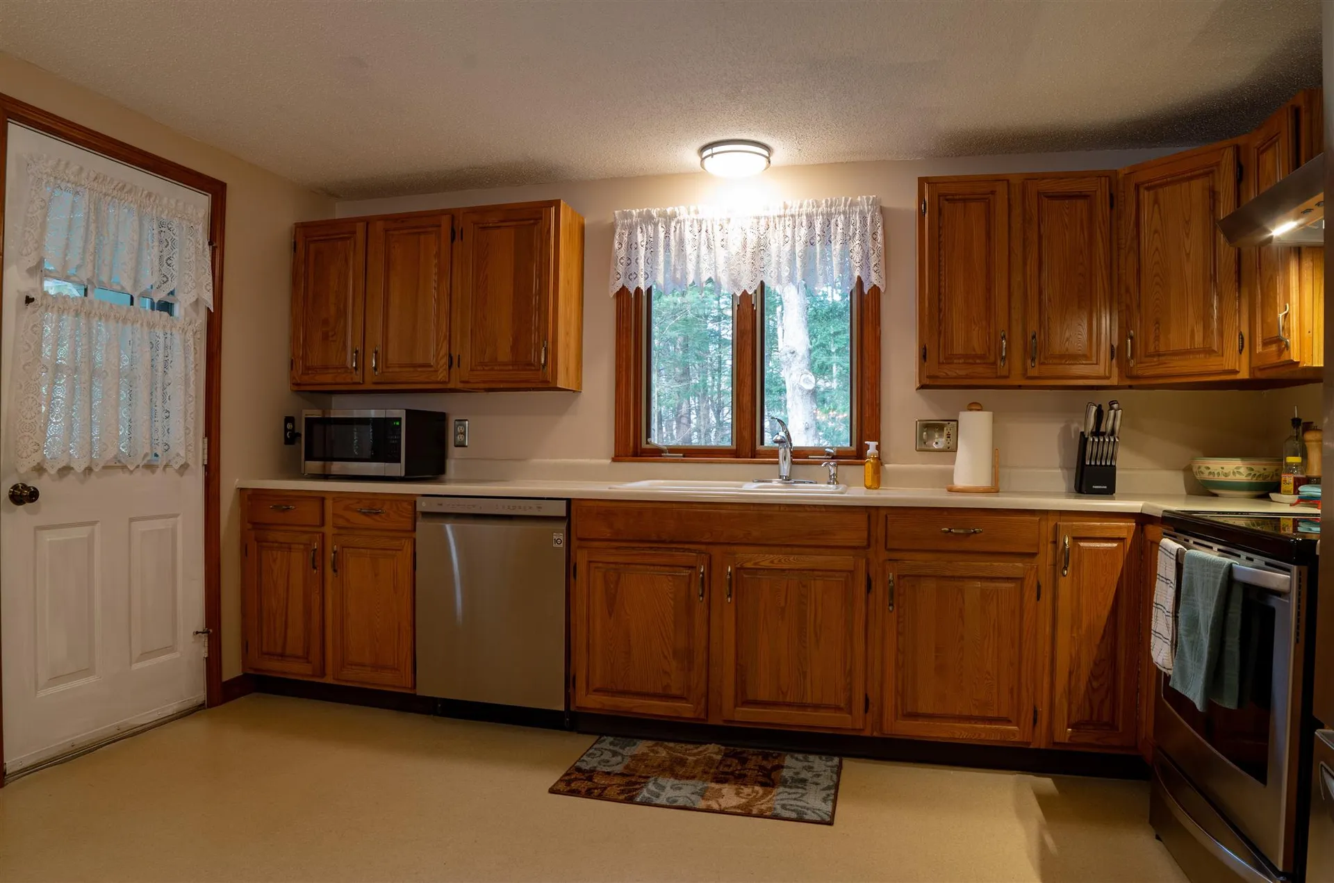 6 Victoria Circle Rochester NH 03867