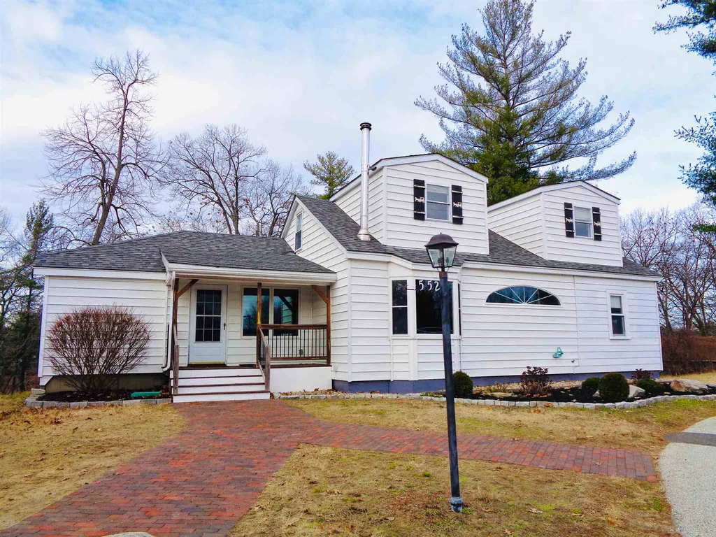 4552 Brown Avenue Manchester NH 03103