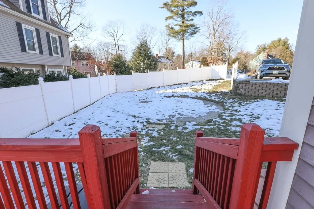 5 Gayle Drive Derry NH 03038