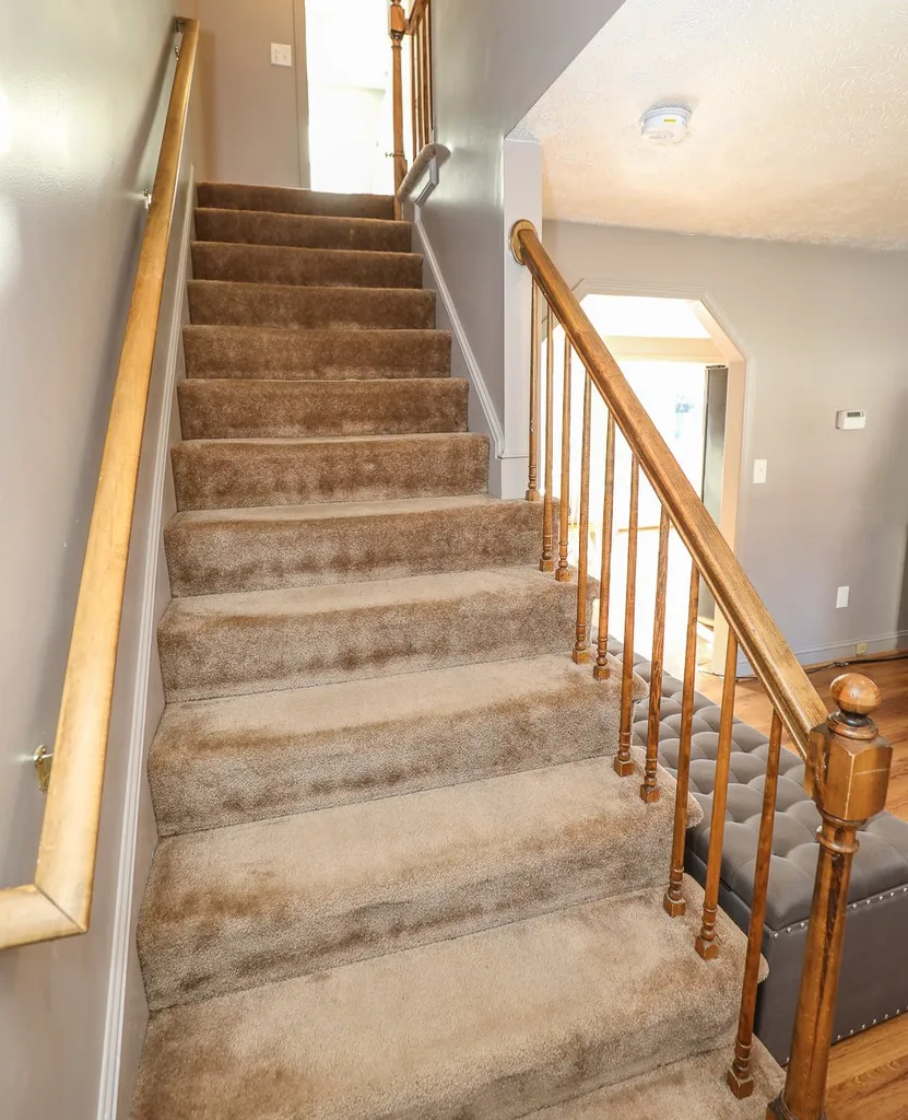 5 Gayle Drive Derry NH 03038