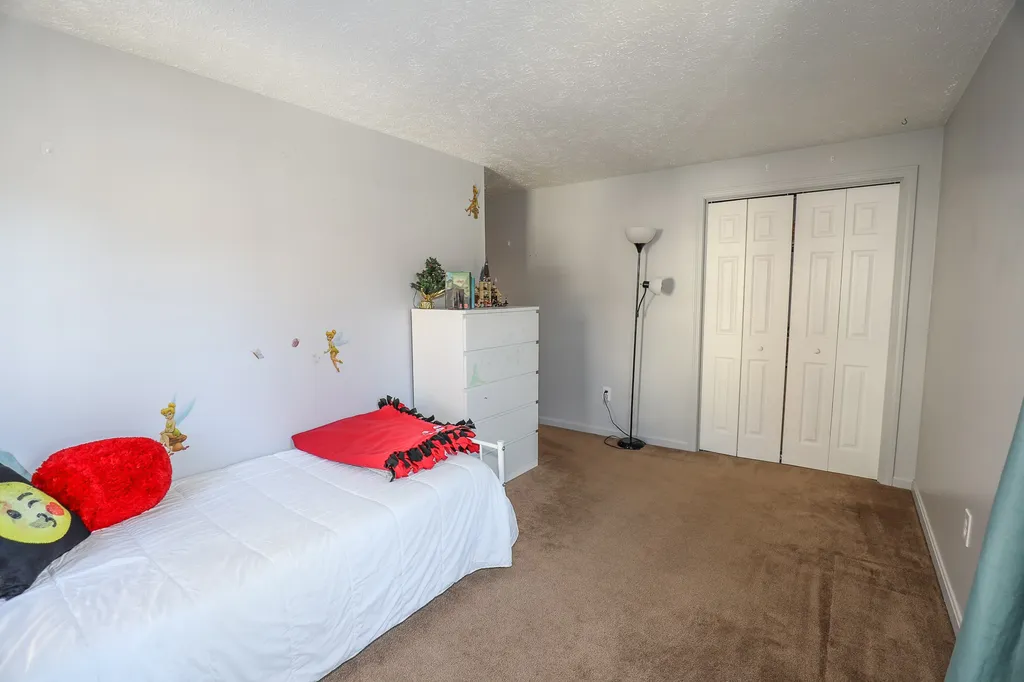 5 Gayle Drive Derry NH 03038