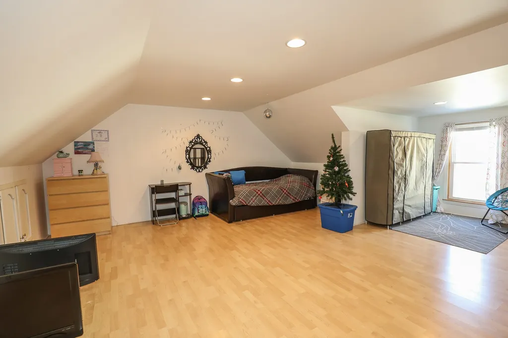 5 Gayle Drive Derry NH 03038