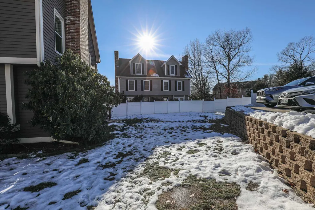 5 Gayle Drive Derry NH 03038