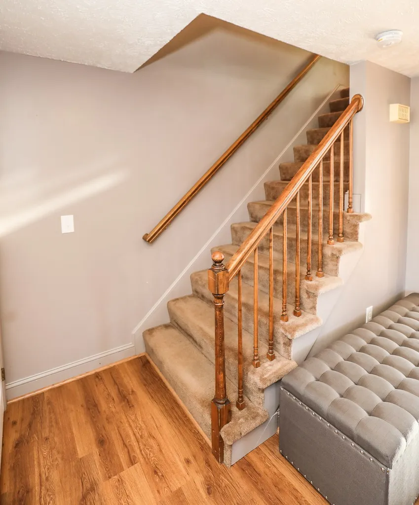 5 Gayle Drive Derry NH 03038