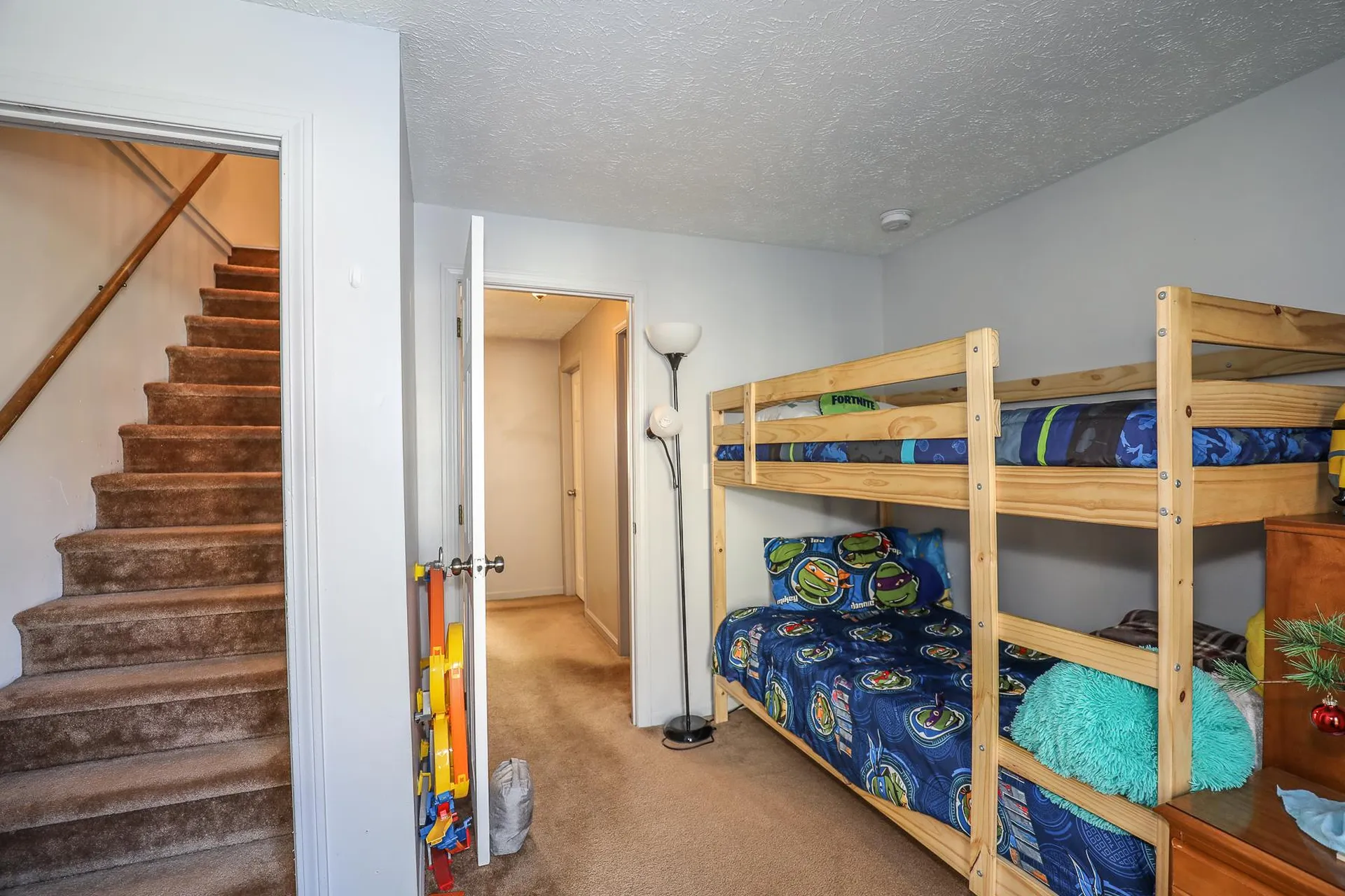 5 Gayle Drive Derry NH 03038