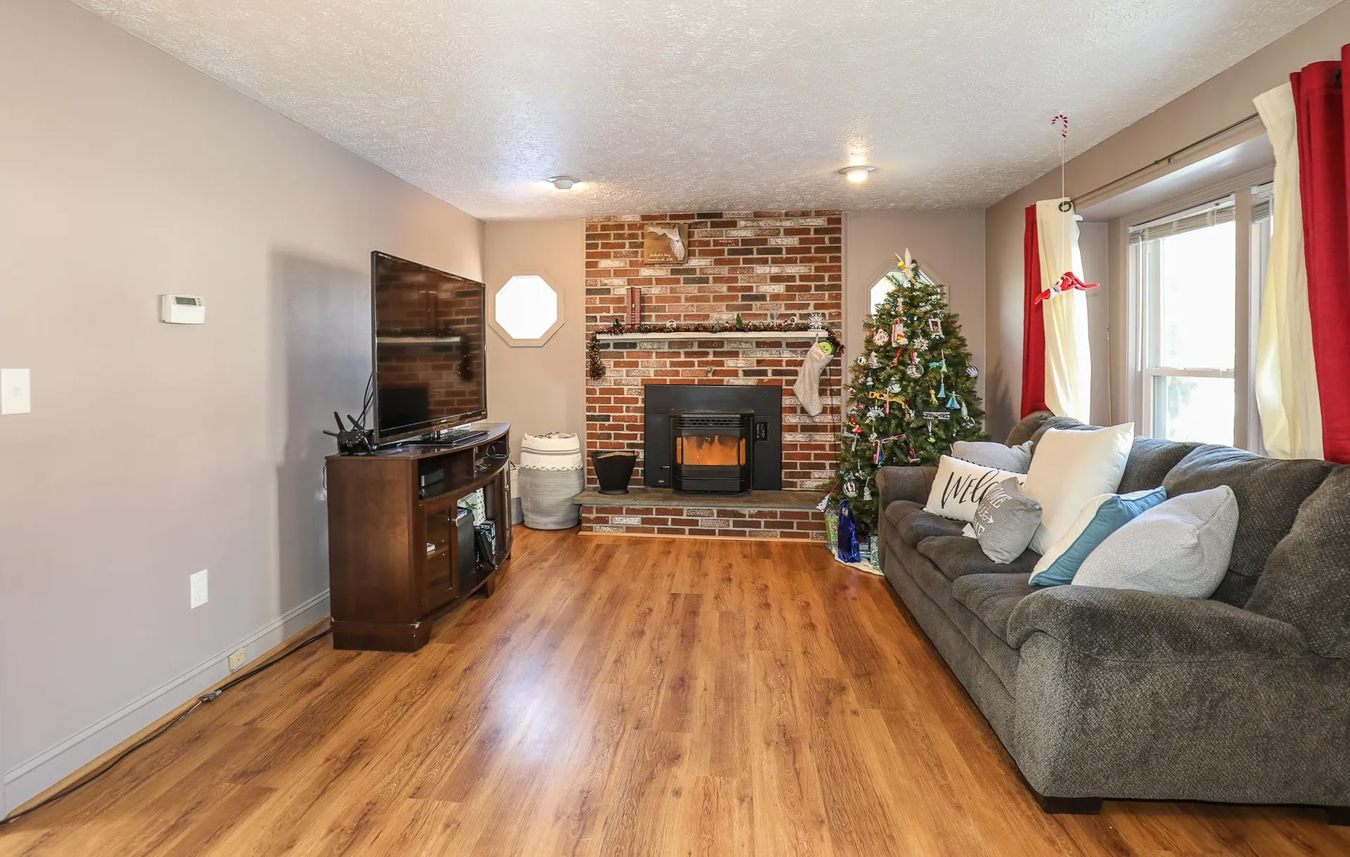 5 Gayle Drive Derry NH 03038