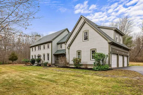 12 Kelsey Lane Kittery ME 03904-2518