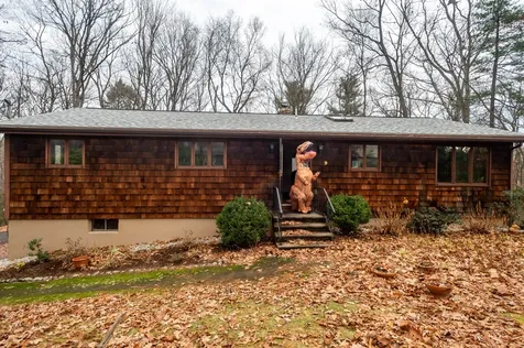 9 Birchwood Road Windham NH 03087