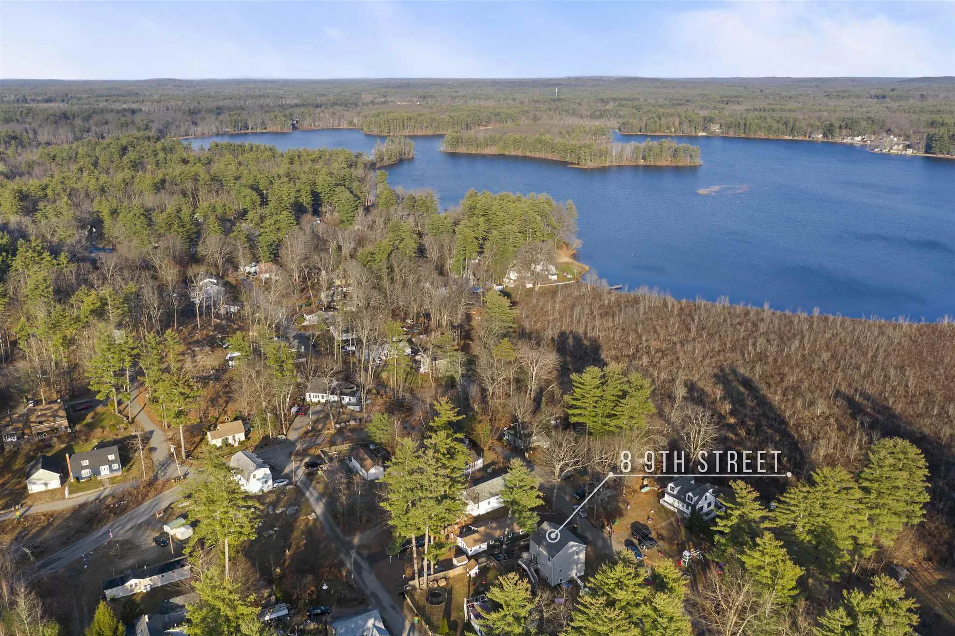 8 9th Street Kingston NH 03848