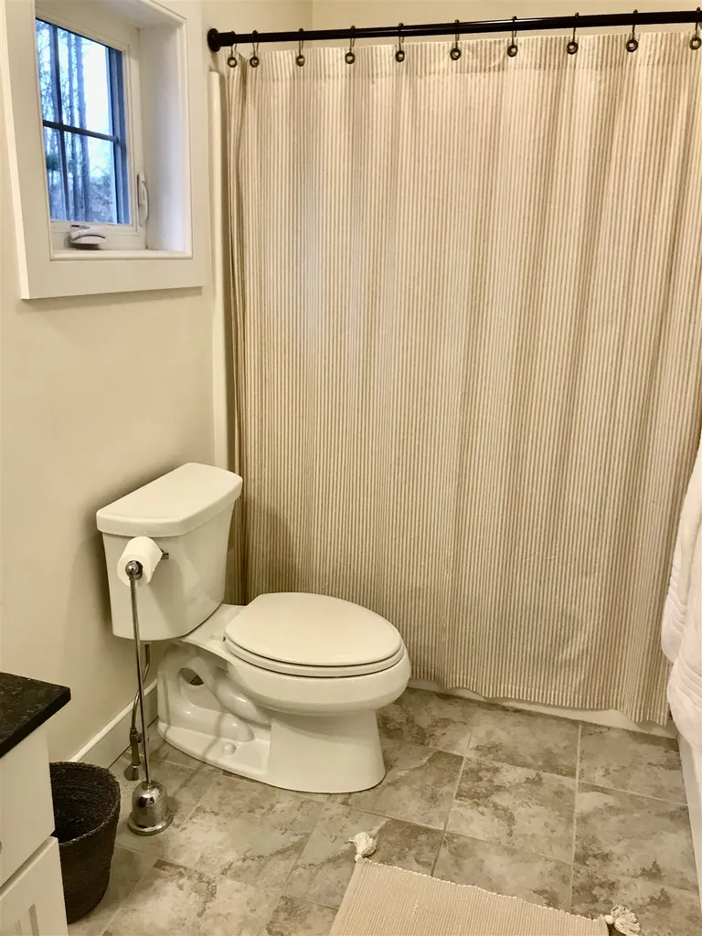 13 Winslow Drive Exeter NH 03833