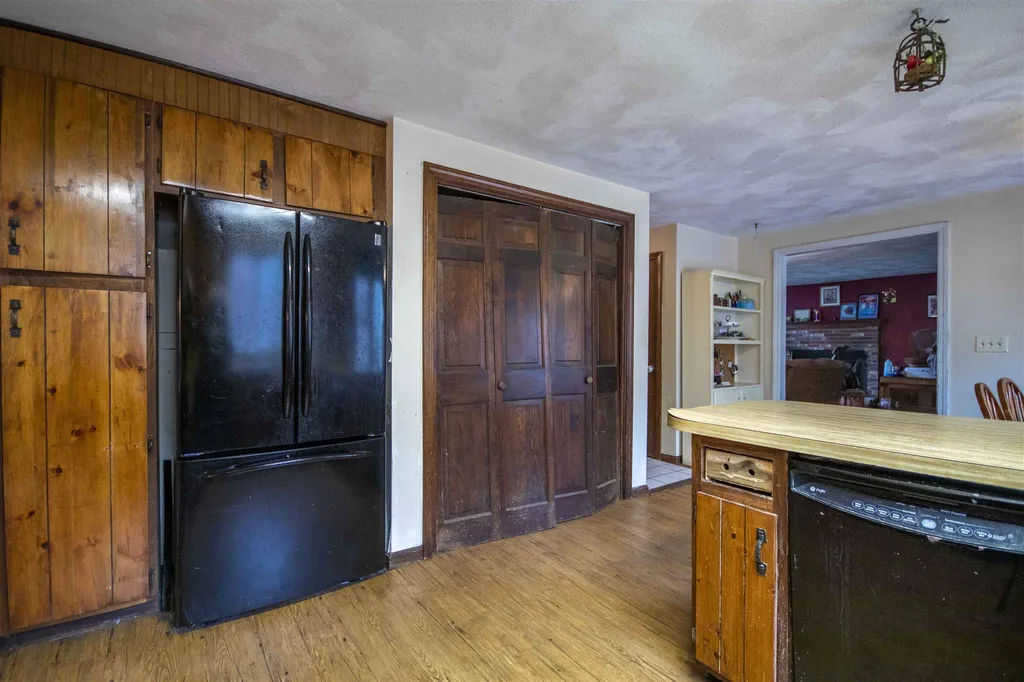 15 Tokanel Drive Londonderry NH 03053