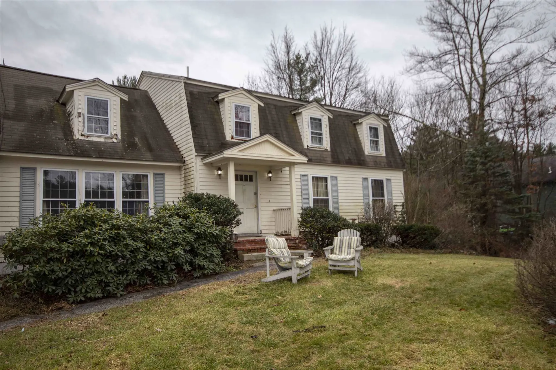 15 Tokanel Drive Londonderry NH 03053