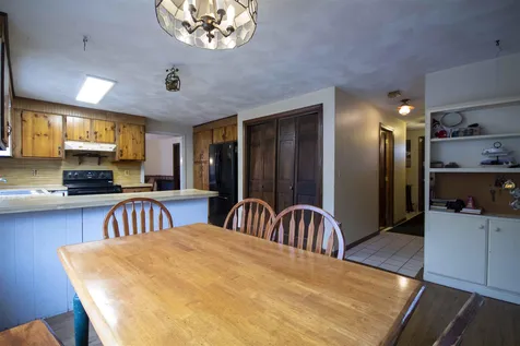 15 Tokanel Drive Londonderry NH 03053